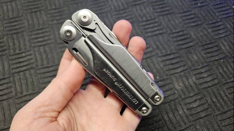 pince multifonction Leatherman Surge