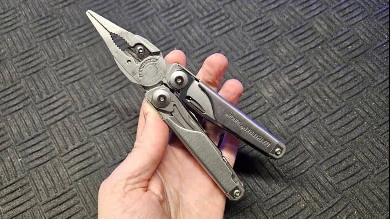 pince multifonction Leatherman Surge