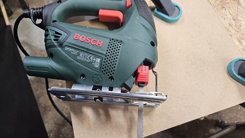 Scie sauteuse Bosch PST 650